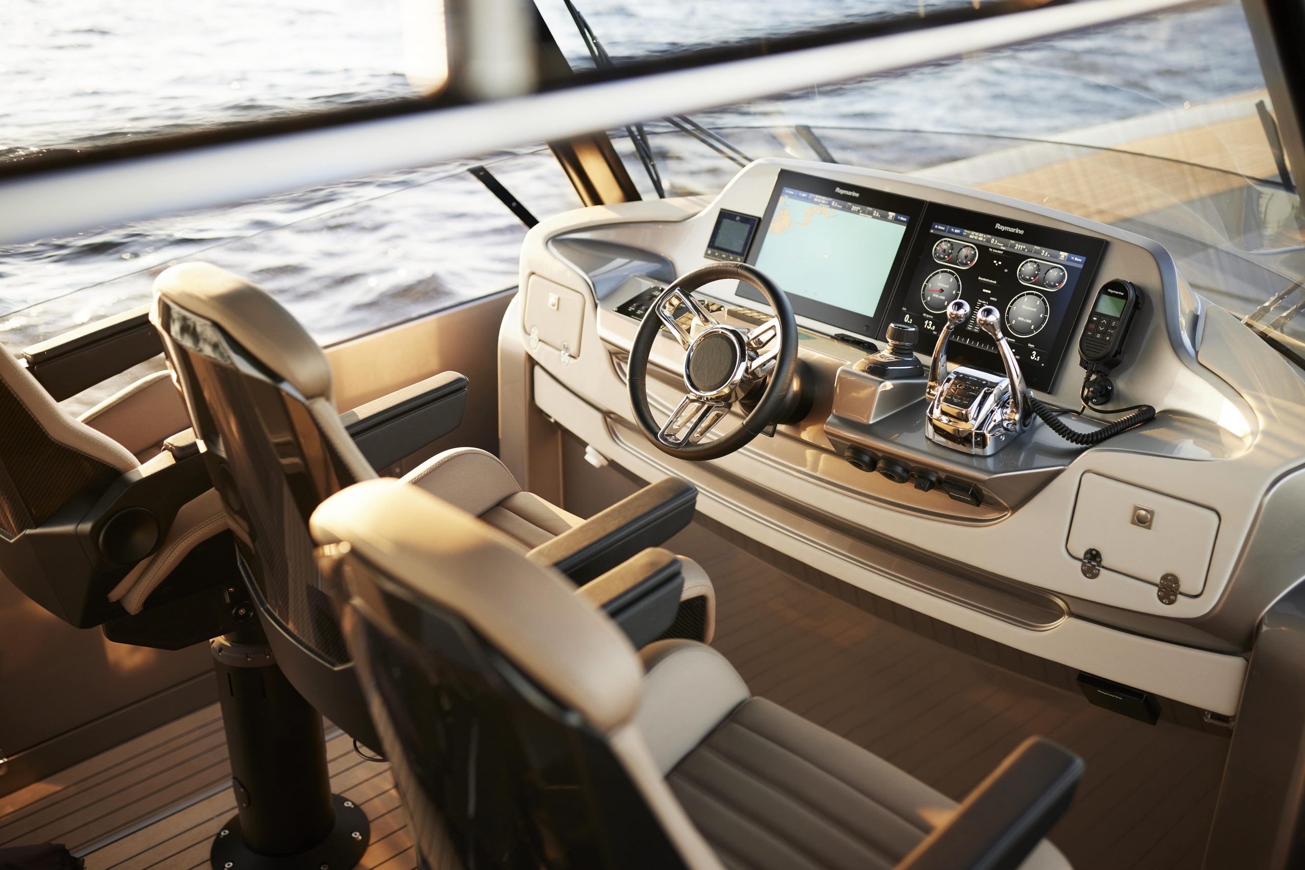 Qnautic Q52 interieur